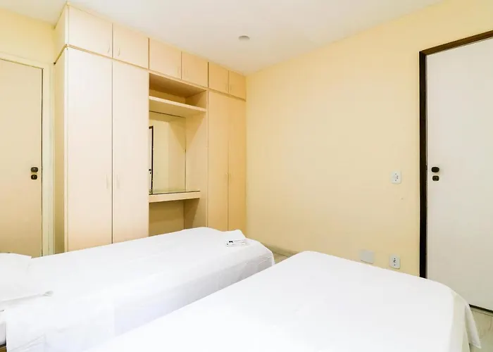 Enorme Apartamento Na Av Atlantica