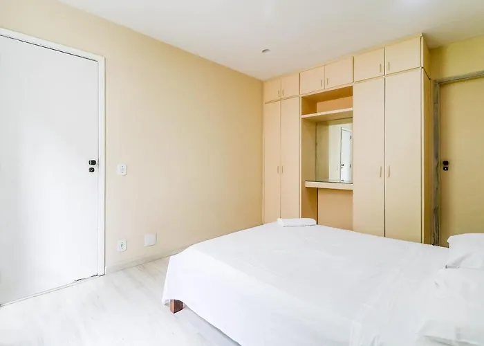 Enorme Apartamento Na Av Atlantica